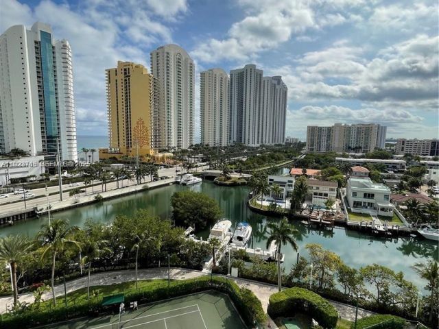 Apartment for sale  Unit #942 - photo 6849757