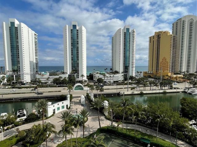 Apartment for sale  Unit #942 - photo 6849758