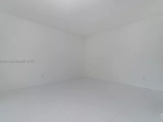 4-bedroom condo for sale in Miami - 851 NE 1st Ave 4911 - MondialRealty