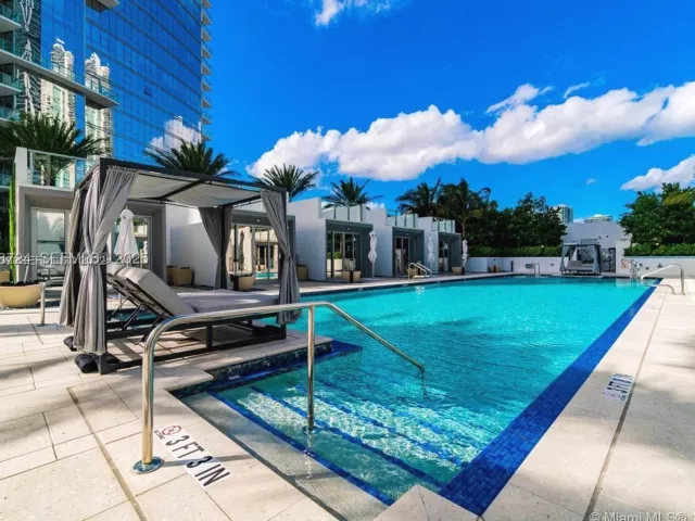 4-bedroom condo for sale in Miami - 851 NE 1st Ave 4911 - MondialRealty
