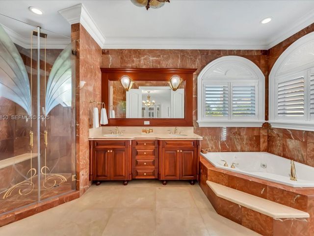 Home for sale at 18611 SW 122nd St - photo 7521183