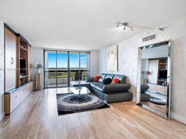 3-bedroom condo for rent in Aventura - 3400 NE 192nd St 1808 - MondialRealty