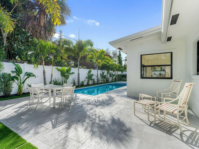 Home for sale at 433 Aylesbury Road - photo 6879859