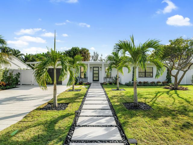 Home for sale at 433 Aylesbury Road - photo 6879863