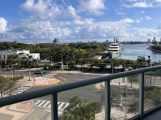 Apartment for rent  Unit #512 - photo 6978883