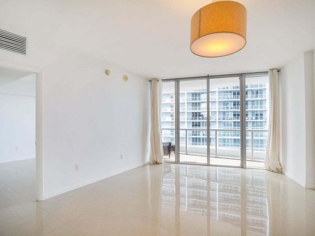 Apartment for rent  Unit #4206 - photo 6852050