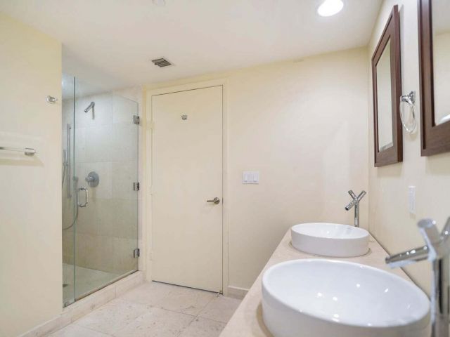 Apartment for rent  Unit #4206 - photo 6852051