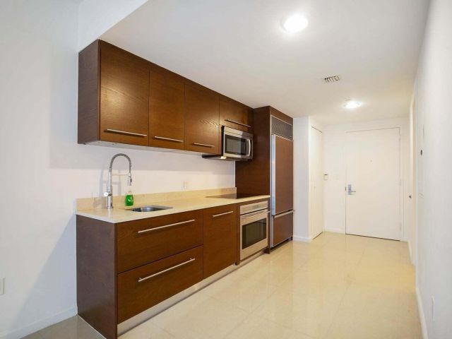 Apartment for rent  Unit #4206 - photo 6852057