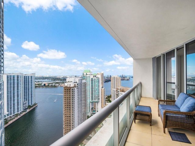 Apartment for rent  Unit #4206 - photo 6852059