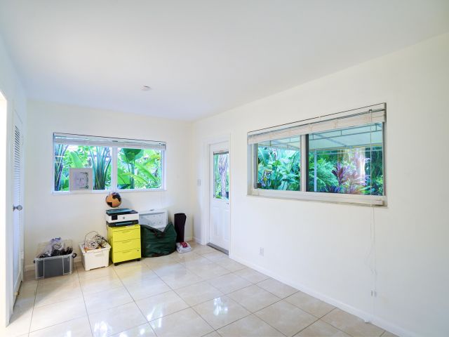 Home for rent at 216 32nd Street - photo 6851121