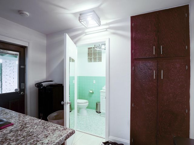 Home for rent at 216 32nd Street - photo 6851125