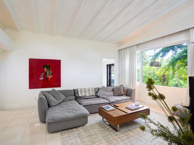 Home for rent at 216 32nd Street - photo 6851130