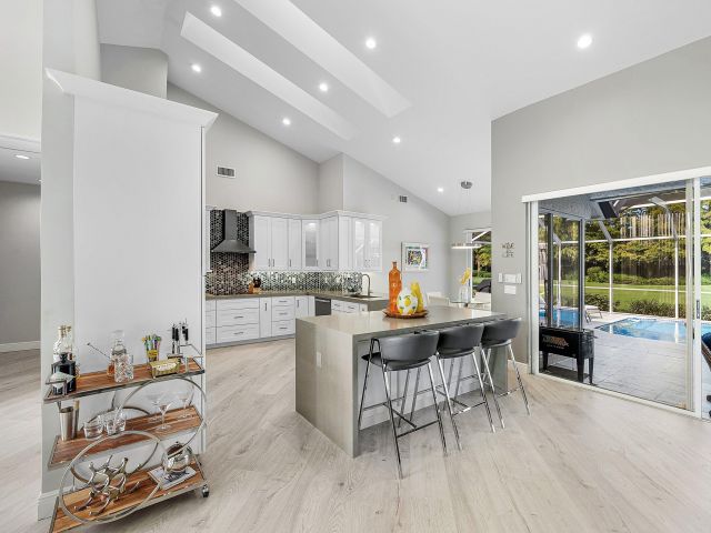 Home for sale at 10446 Stonebridge Boulevard - photo 6853984