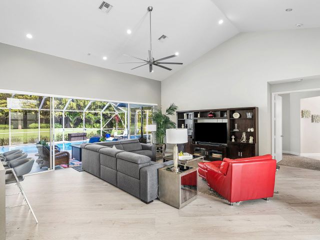 Home for sale at 10446 Stonebridge Boulevard - photo 6853988