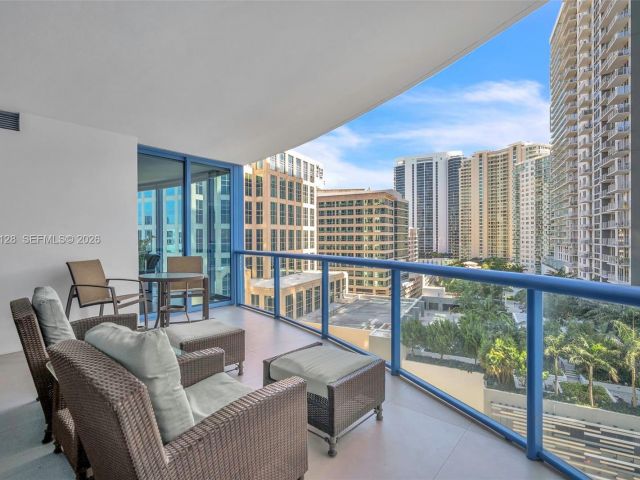 Apartment for sale  Unit #1705 - photo 6853451