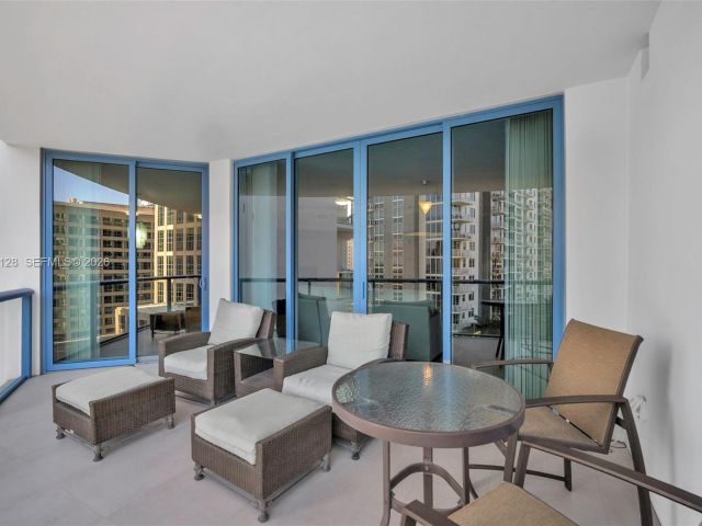 Apartment for sale  Unit #1705 - photo 6853452