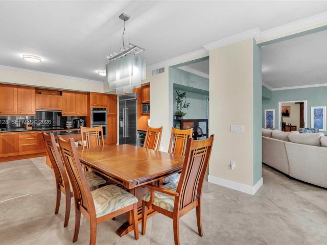 Apartment for sale  Unit #1705 - photo 6853455