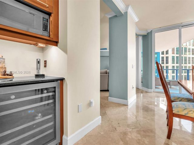 Apartment for sale  Unit #1705 - photo 6853456