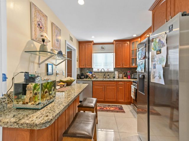 Home for sale at 1121 SE 14th Court - photo 6852400