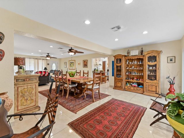 Home for sale at 1121 SE 14th Court - photo 6852402