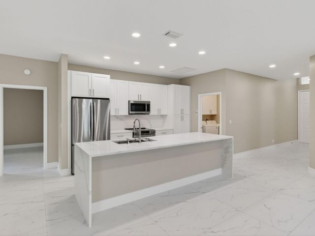 Home for sale at 7770 Stirling Bridge Boulevard S - photo 6867994