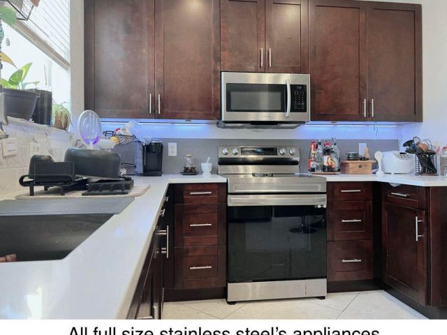 Home for rent at 750 Millbrae Court 3 - photo 6853888