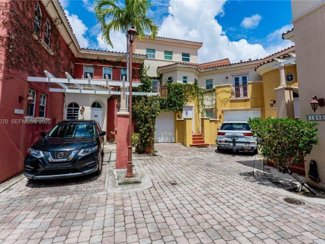 Home for rent at 18460 NE 30th Ave 18460 - photo 6853523