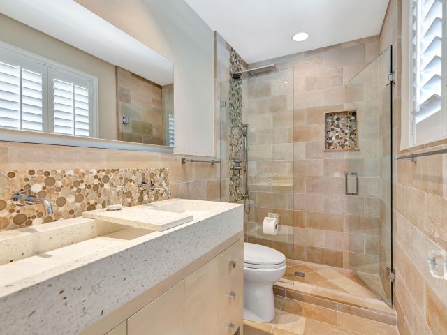 Home for rent at 136 Worth Court S - photo 6853578