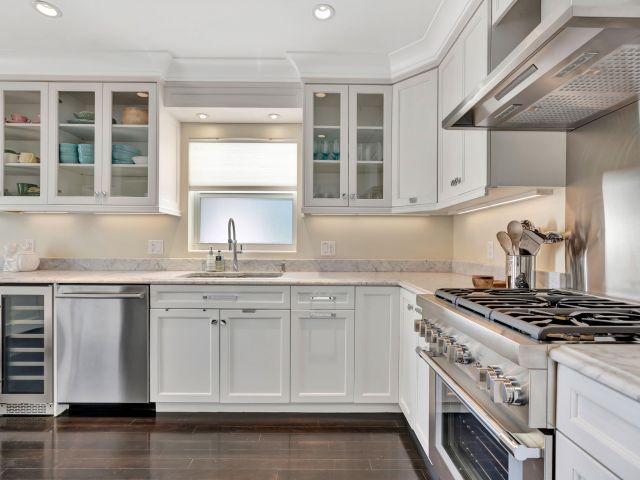 Home for rent at 136 Worth Court S - photo 6853585