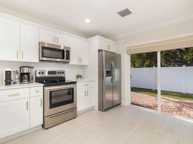 Home for sale at 3805 Russell Avenue - photo 6855423