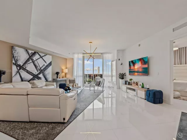 2-bedroom condo for sale in Sunny Isles Beach - 15901 Collins Ave 403 - MondialRealty