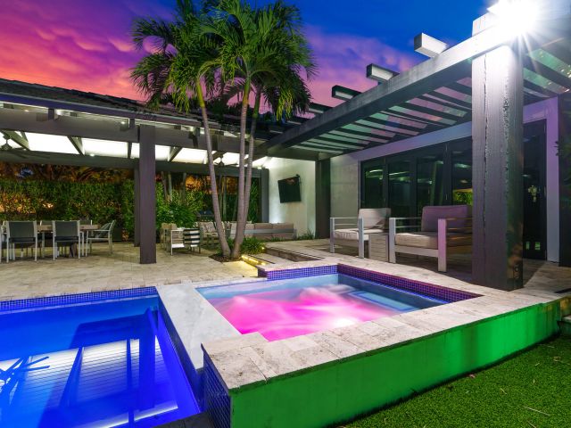 Home for sale at 246 N Swinton Avenue - photo 6866161