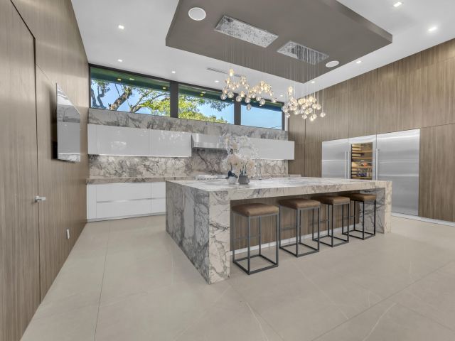 Home for sale at 2401 NE 13th Street - photo 6879886