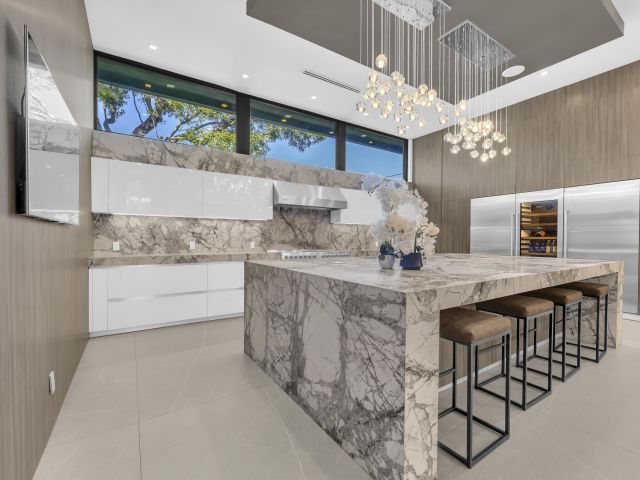 Home for sale at 2401 NE 13th Street - photo 6879887