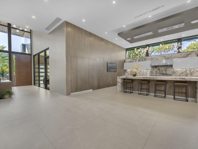 Home for sale at 2401 NE 13th Street - photo 6879889