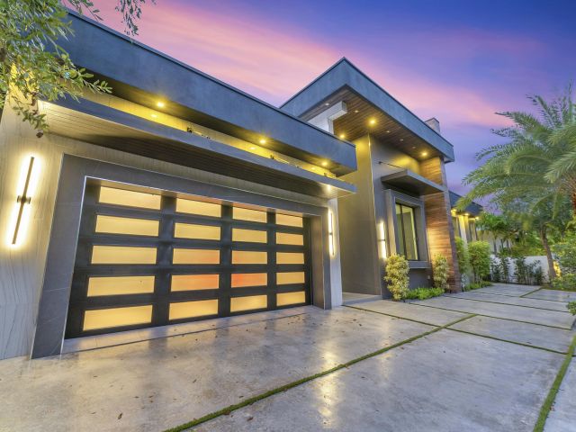 Home for sale at 2401 NE 13th Street - photo 6879895