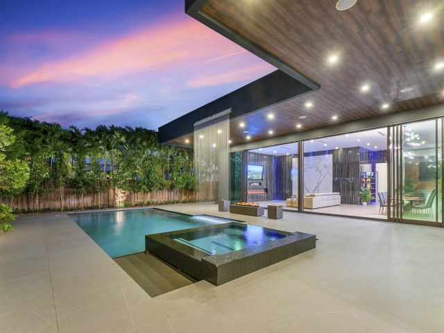 Home for sale at 2401 NE 13th Street - photo 6879901