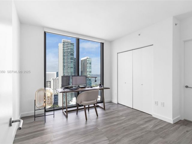 Apartment for sale  Unit #3601 - photo 6856553