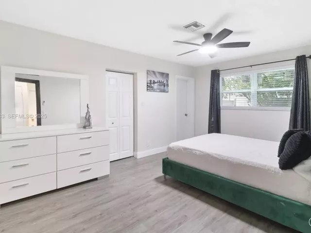 3-bedroom home for sale in Hallandale Beach - 724 SW 4th Ct - MondialRealty