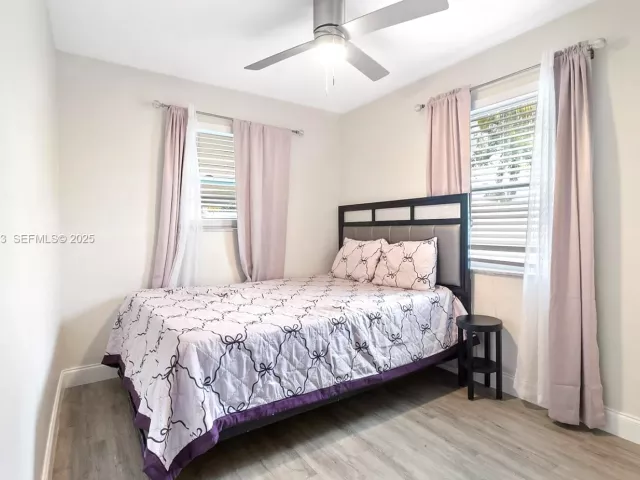 3-bedroom home for sale in Hallandale Beach - 724 SW 4th Ct - MondialRealty