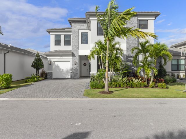 Home for sale at 9265 Sunflower Meadow Road - photo 6855634