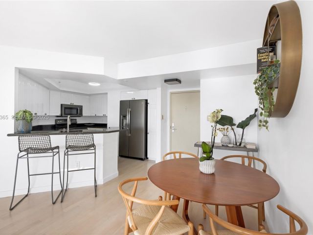 Apartment for sale  Unit #803 - photo 6855395