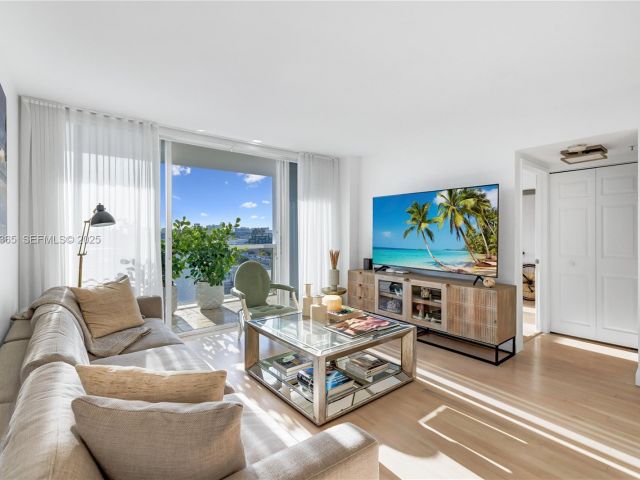 Apartment for sale  Unit #803 - photo 6855403