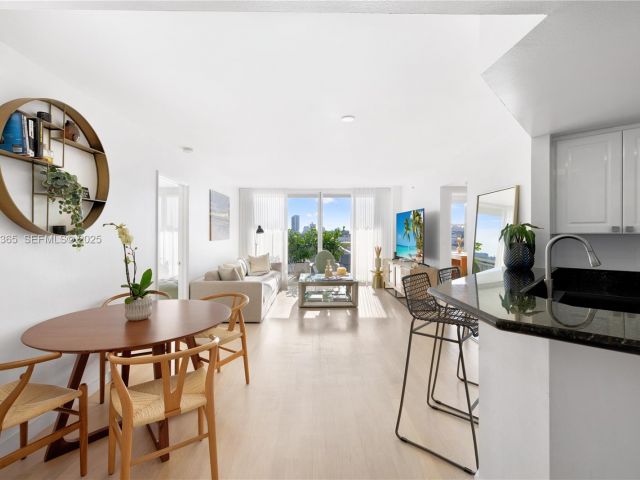 Apartment for sale  Unit #803 - photo 6855404