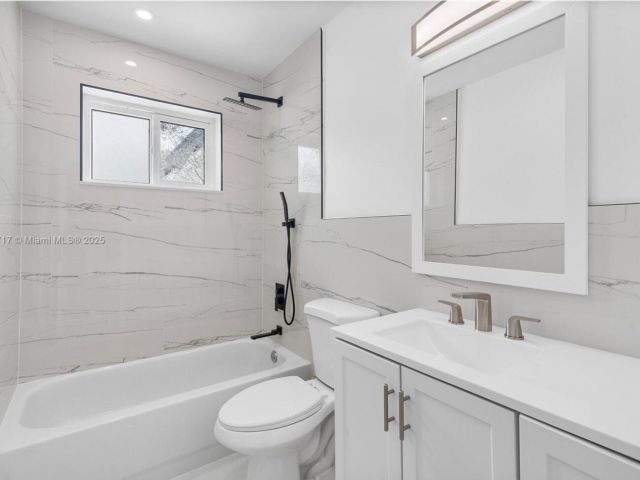 Home for sale at 1124 Yale Drive - photo 6856540