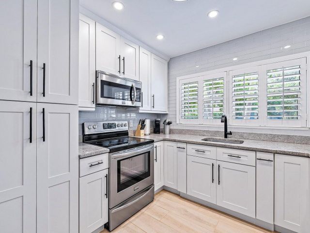 Home for rent at 215 Cortez Road - photo 6855485