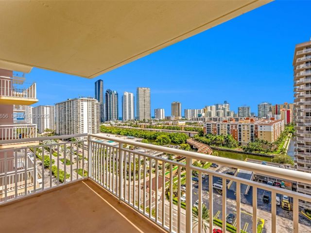 Apartment for sale  Unit #1414 - photo 6856906