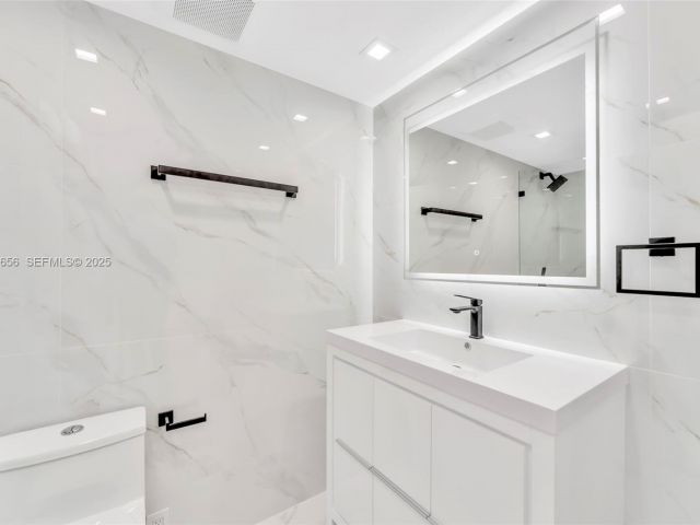 Apartment for sale  Unit #1414 - photo 6856908