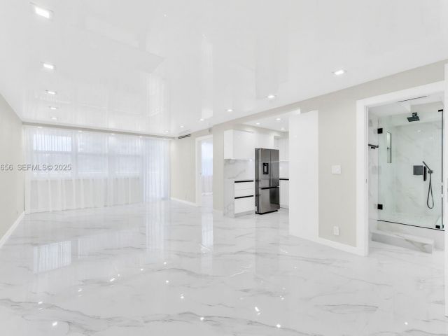 Apartment for sale  Unit #1414 - photo 6856918