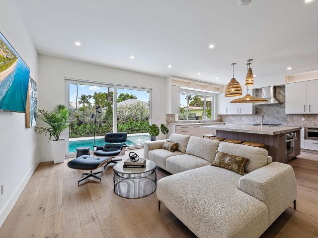 Home for rent at 310 Edmor Road - photo 6855513